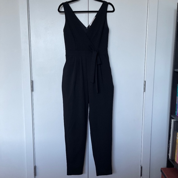 Black tie waist Jumpsuit - Picture 3 of 5